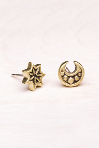 Earrings: Nocturne Studs